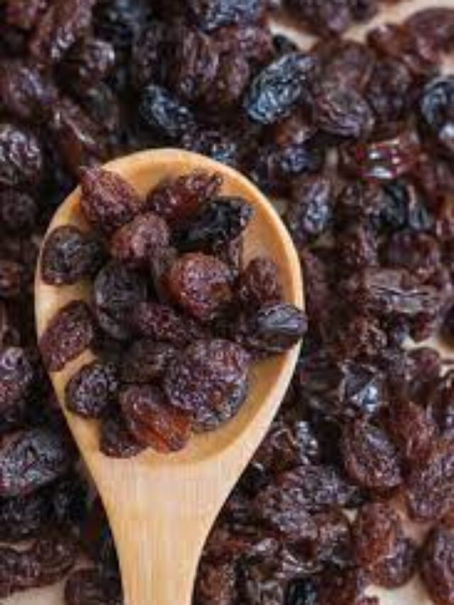 रोजाना एक मुट्ठी किशमिश खाने से मिलते हैं ये 9 फायदे, होती हैं ये बीमारियां दूर